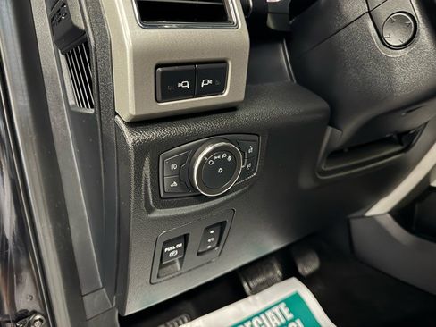 Used 2020 Ford F150 Lariat w/ Equipment Group 502A Luxury AWD/4WD image 14