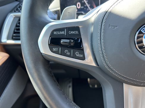 Used 2025 BMW X5 sDrive40i w/ M Sport Package RWD image 19