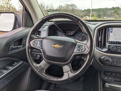 Used 2019 Chevrolet Colorado Z71 image 24