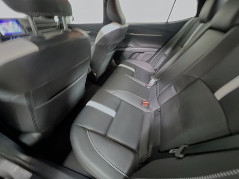 Used 2025 Toyota Camry SE FWD image 29