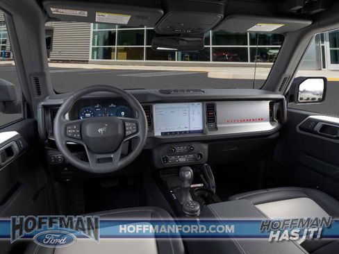 New 2026 Ford Bronco Outer Banks AWD/4WD image 9