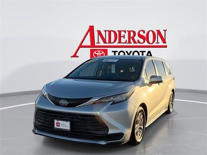 Used 2021 Toyota Sienna LE