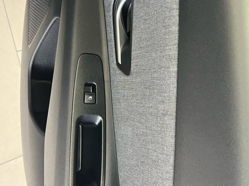 New 2026 Hyundai Elantra Limited FWD image 22