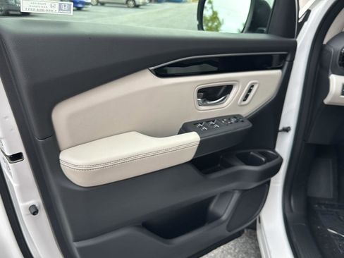 New 2026 Honda Pilot EX-L image 15
