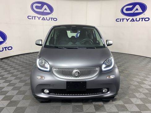 Used 2016 smart fortwo Prime RWD image 9