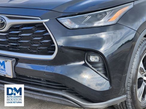 Used 2022 Toyota Highlander XLE FWD image 10
