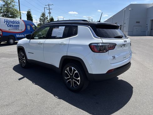 Used 2022 Jeep Compass Limited image 7