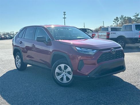Used 2023 Toyota RAV4 LE image 1