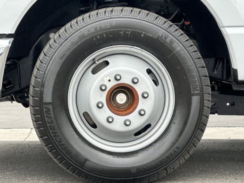 New 2025 Ford F350 XL w/ XL Chrome Package RWD image 21