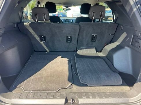 Used 2019 Chevrolet Equinox LT FWD image 23