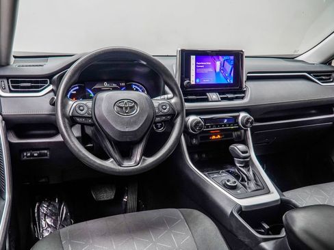 Used 2024 Toyota RAV4 XLE image 15