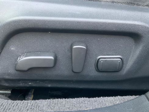 Used 2018 Subaru Outback 2.5i Limited image 17