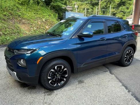 Used 2021 Chevrolet TrailBlazer LT w/ Convenience Package AWD/4WD image 4
