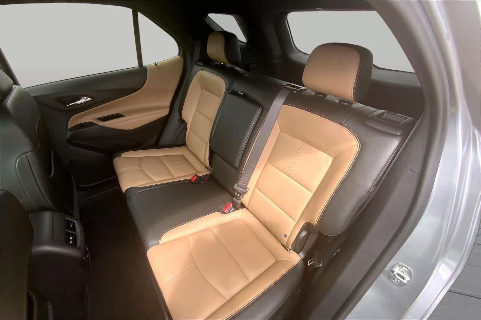 Used 2024 Chevrolet Equinox Premier FWD image 21