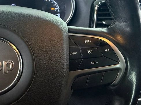 Used 2019 Jeep Grand Cherokee Altitude AWD/4WD image 21
