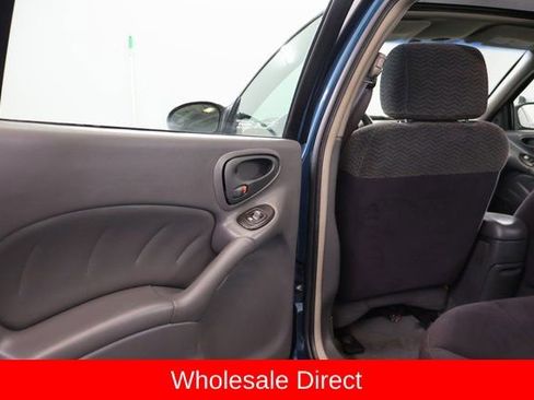 Used 2003 Pontiac Grand Am SE FWD image 21