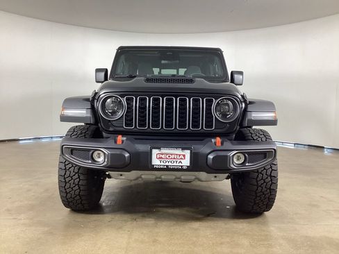Used 2026 Jeep Gladiator Mojave AWD/4WD image 3