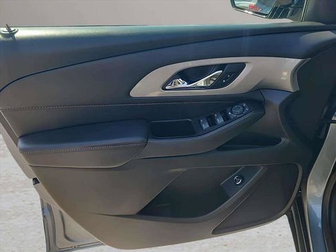 Used 2019 Chevrolet Traverse LT w/ LPO, Floor Liner Package AWD/4WD image 17