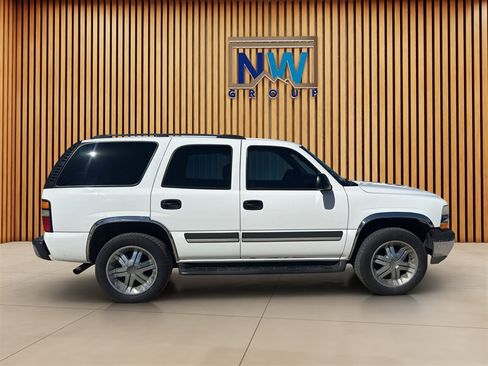 Used 2005 Chevrolet Tahoe LS w/ Preferred Equipment Group AWD/4WD image 38