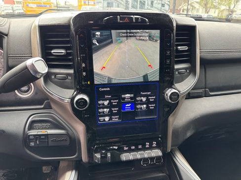 Used 2020 RAM 3500 Laramie image 11