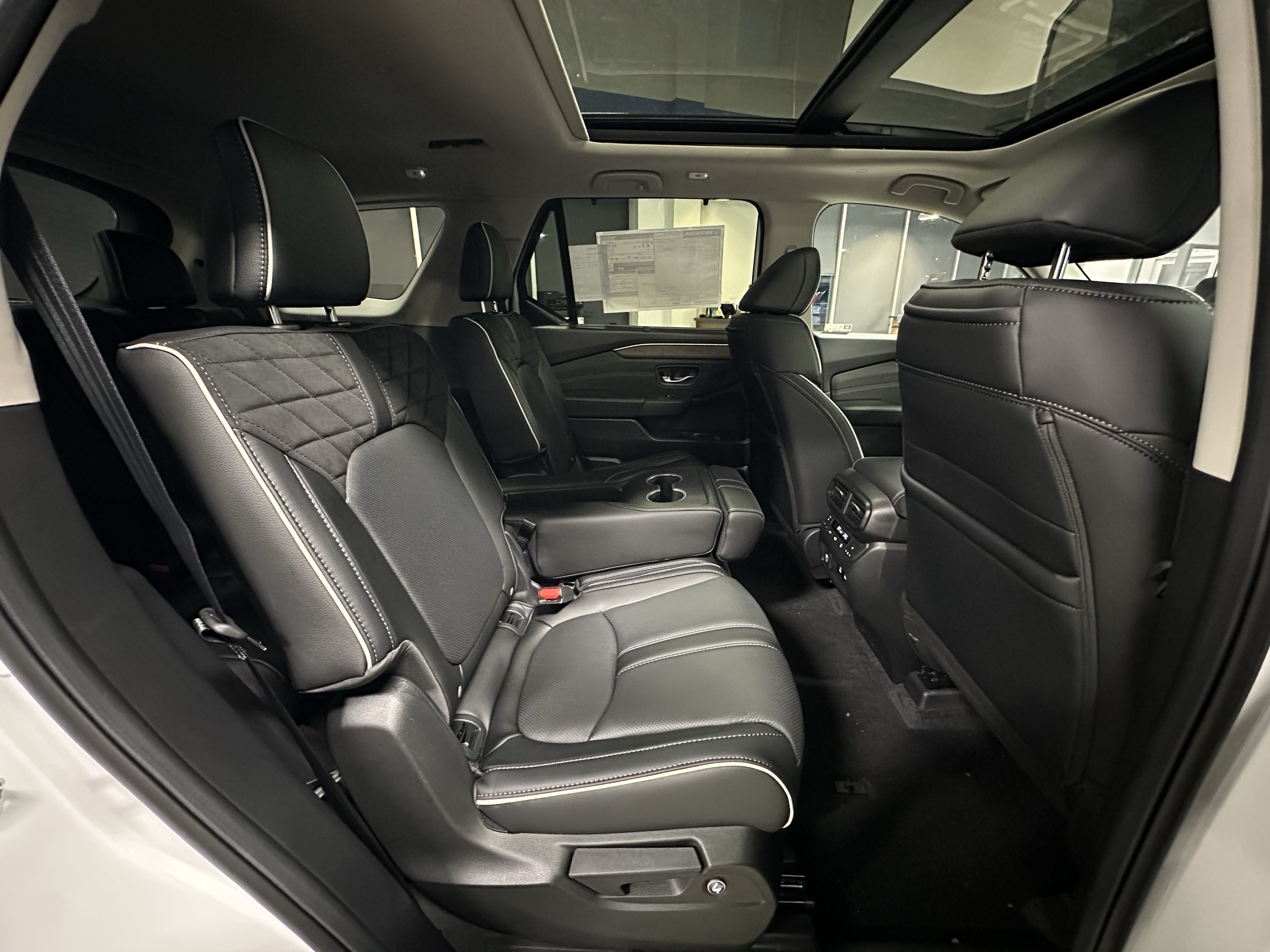 New 2026 Honda Pilot Elite image 31