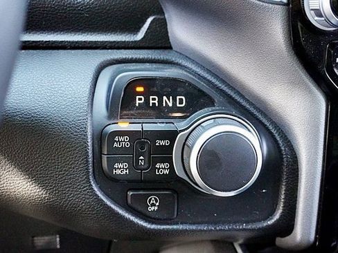 Used 2025 RAM 1500 Big Horn AWD/4WD image 33