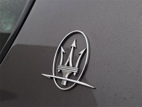 Used 2019 Maserati Levante GTS image 12