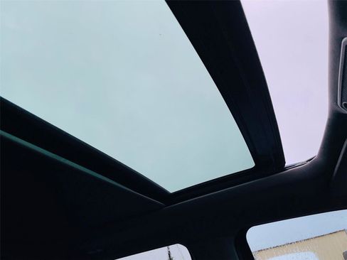 Used 2018 Ford F150 Lariat w/ Equipment Group 502A Luxury image 26