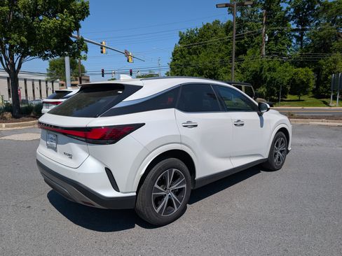 Used 2023 Lexus RX 350 Premium w/ Accessory Package (Z1) AWD/4WD image 3