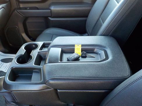 Used 2022 GMC Sierra 2500 Pro w/ Convenience Package image 28