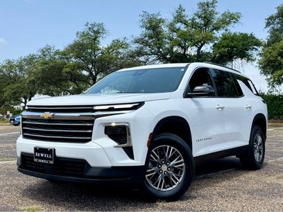 Certified 2025 Chevrolet Traverse LT w/ Enhanced Driving Package