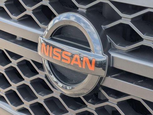 Used 2020 Nissan Titan PRO-4X AWD/4WD image 9