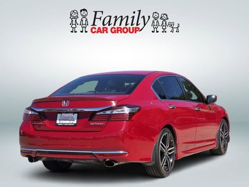 Used 2016 Honda Accord Sport image 4