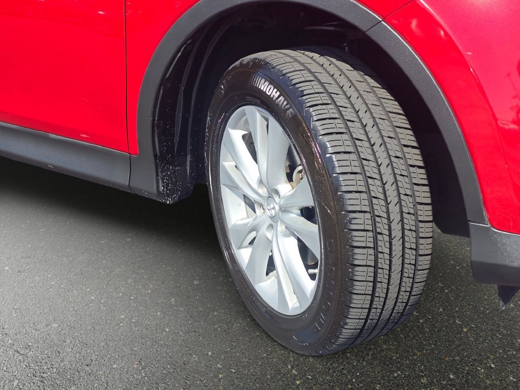 Used 2014 Toyota RAV4 Limited AWD/4WD image 36