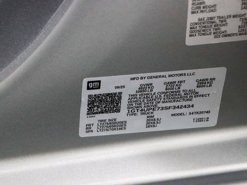 Used 2025 GMC Sierra 2500 AT4 w/ AT4 Premium Plus Package image 36