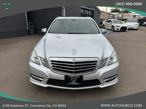 Used 2013 Mercedes-Benz E 350 4MATIC Sedan image 3
