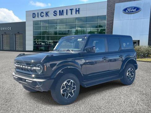 New 2025 Ford Bronco Outer Banks image 3