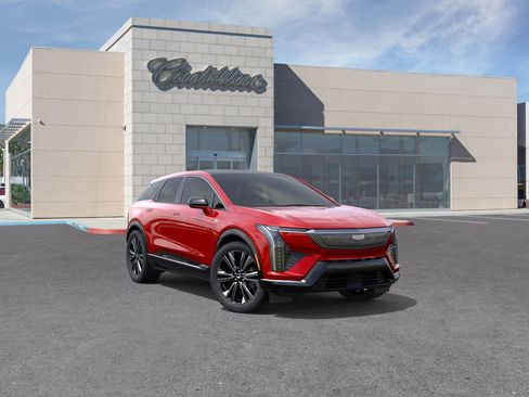 New 2026 Cadillac Optiq Luxury 2 image 1
