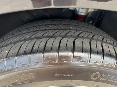 Used 2023 Genesis GV80 3.5T AWD/4WD image 41