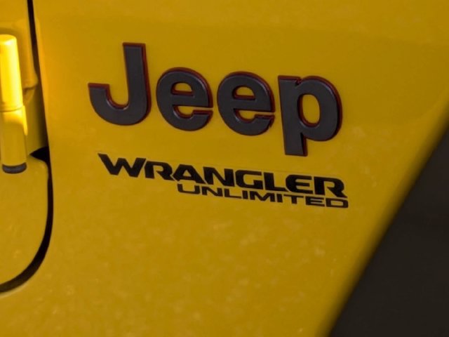 Used 2021 Jeep Wrangler Unlimited Rubicon AWD/4WD image 12