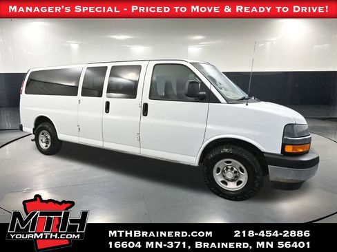 Used 2017 Chevrolet Express 3500 LT w/ LT Preferred Equipment Group image 1