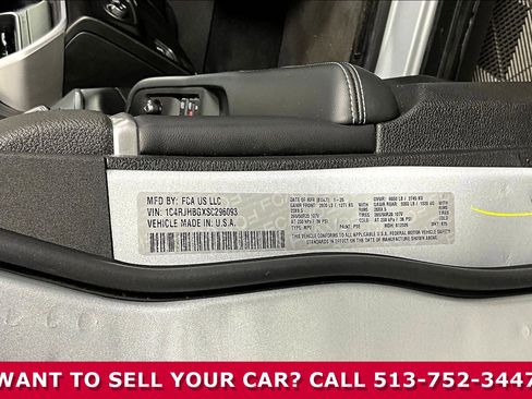 Used 2025 Jeep Grand Cherokee Limited w/ Luxury Tech Group II AWD/4WD image 17