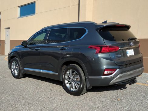 Used 2019 Hyundai Santa Fe Limited image 6