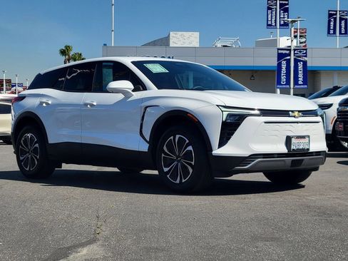 Used 2026 Chevrolet Blazer EV LT image 1