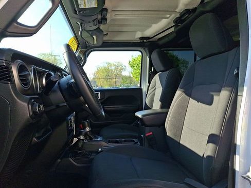 Used 2018 Jeep Wrangler Unlimited Sport S AWD/4WD image 13