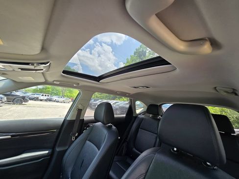 Used 2021 Kia Seltos SX w/ SX Sunroof Package AWD/4WD image 23