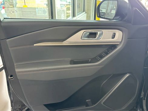 New 2026 Ford Explorer Active w/ Active Comfort Package AWD/4WD image 19
