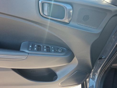 New 2026 Hyundai Venue SEL FWD image 8