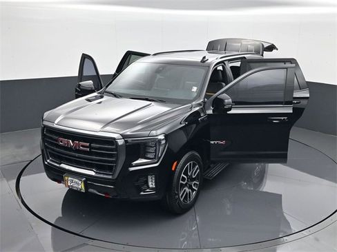 Used 2021 GMC Yukon AT4 w/ AT4 Premium Plus Package image 31