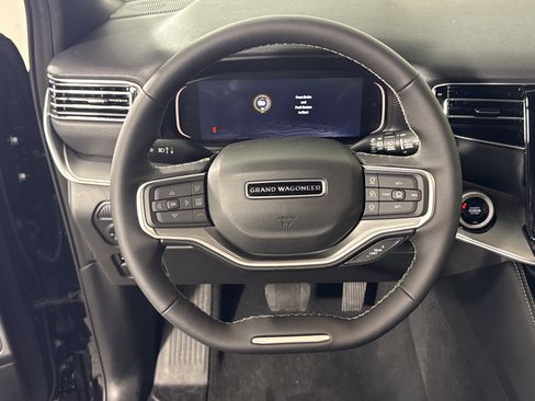 New 2026 Jeep Grand Wagoneer L Limited w/ Convenience Group I image 13